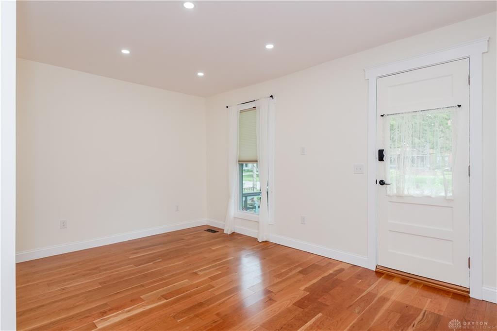 312 Park Property Photo 7