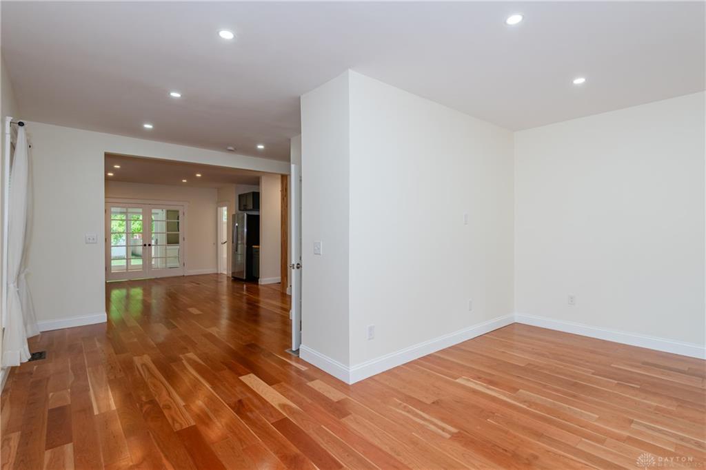 312 Park Property Photo 8