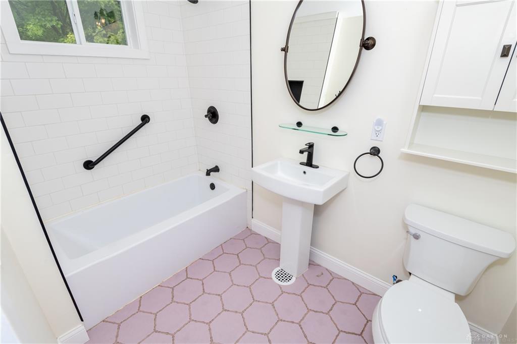 312 Park Property Photo 27