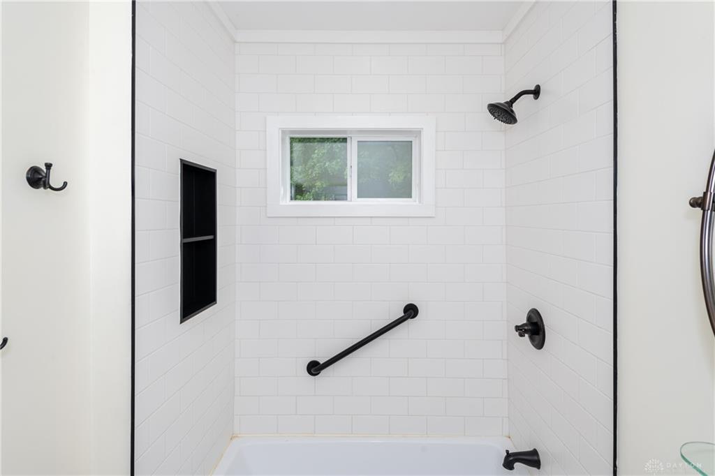 312 Park Property Photo 28