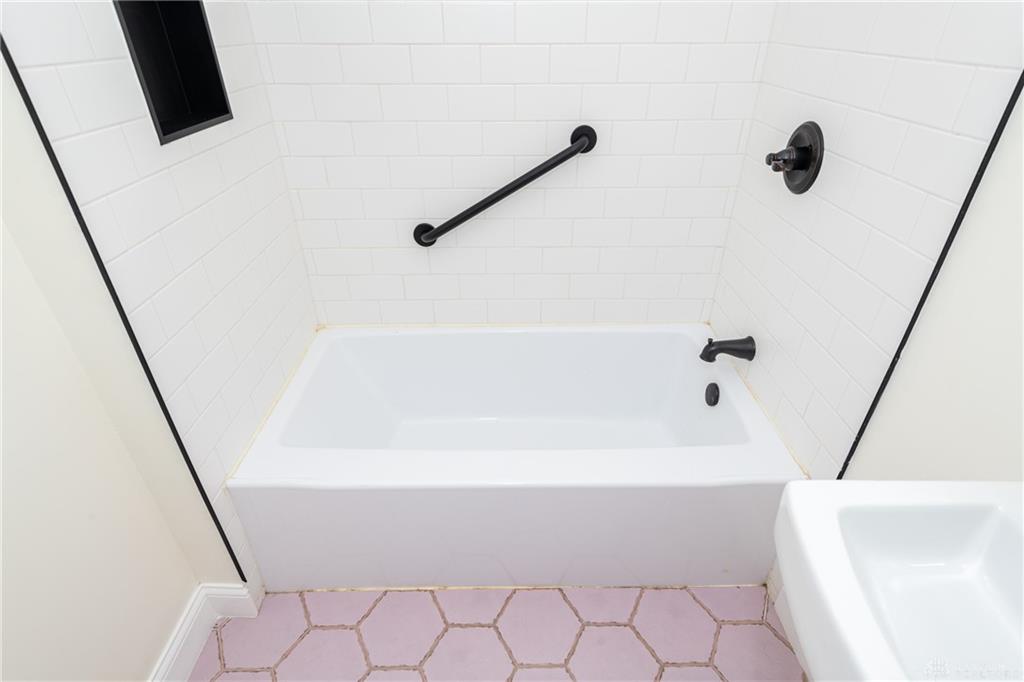 312 Park Property Photo 29