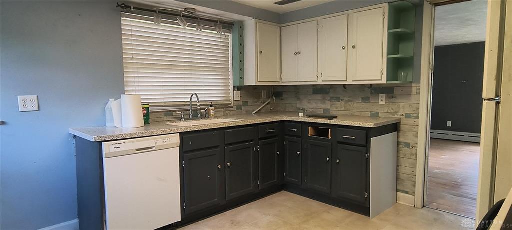 1280 Hanes Property Photo 10