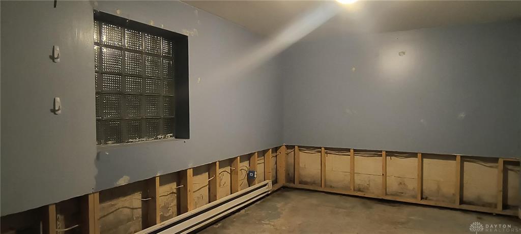 1280 Hanes Property Photo 28