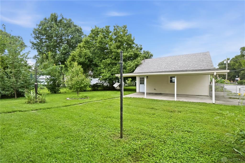 103 S 5th Property Photo 11