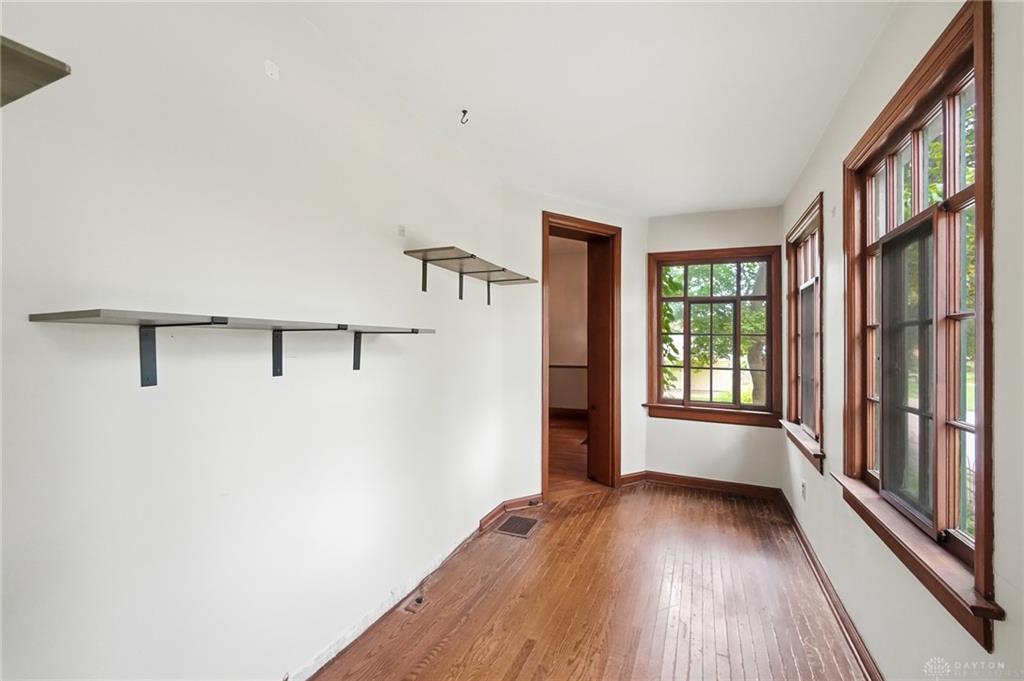 103 S 5th Property Photo 25