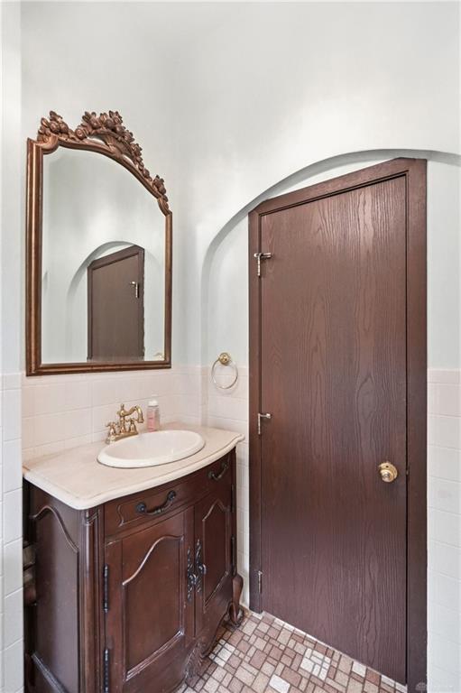103 S 5th Property Photo 34