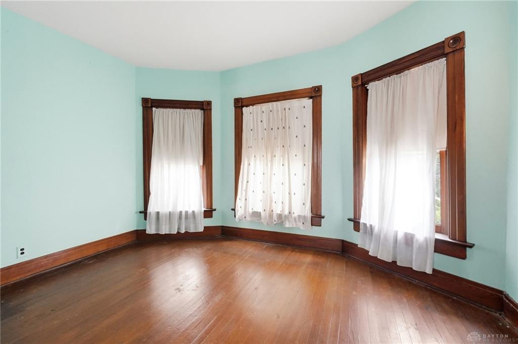 103 S 5th Property Photo 41