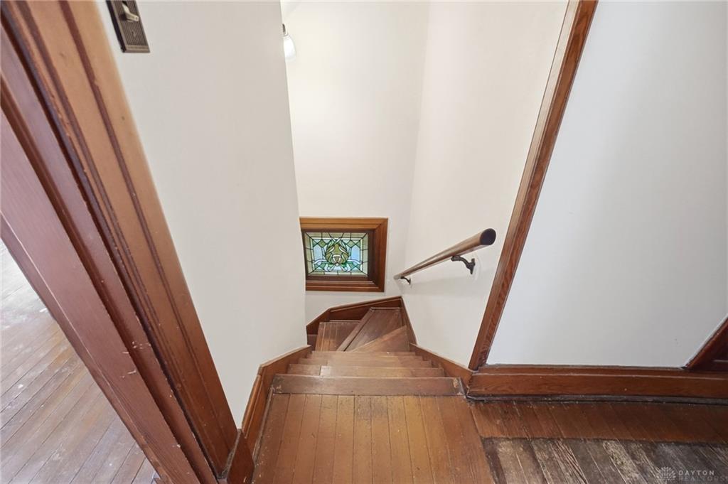 103 S 5th Property Photo 43