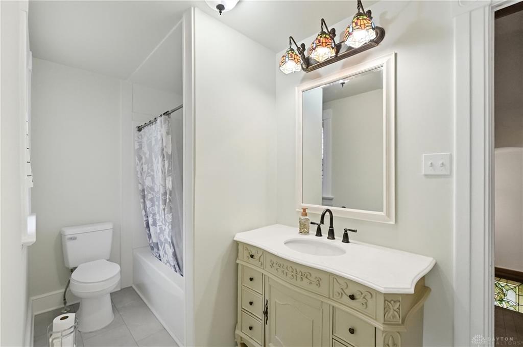 103 S 5th Property Photo 44