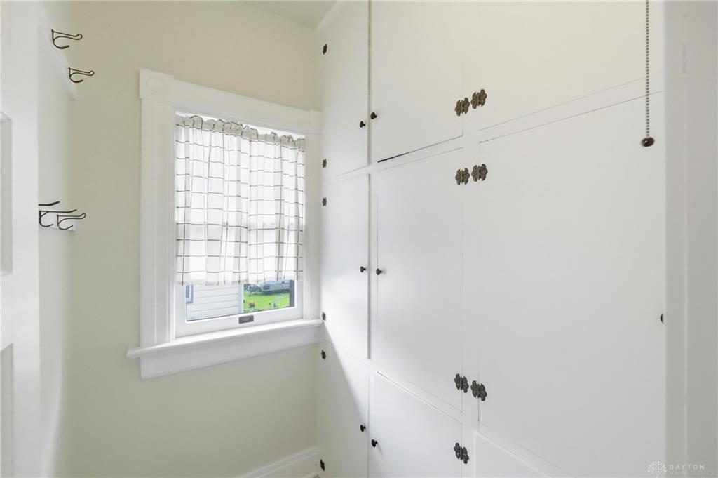103 S 5th Property Photo 46