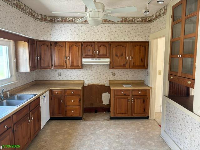 1201 Leonard Property Photo 10
