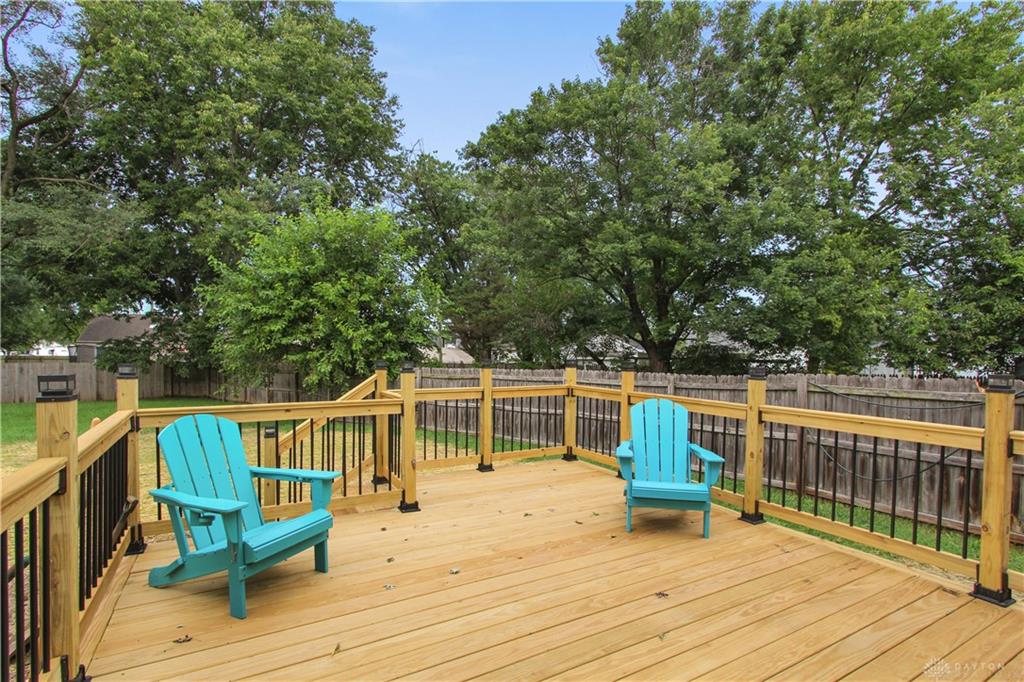 503 Meadowview Property Photo 4