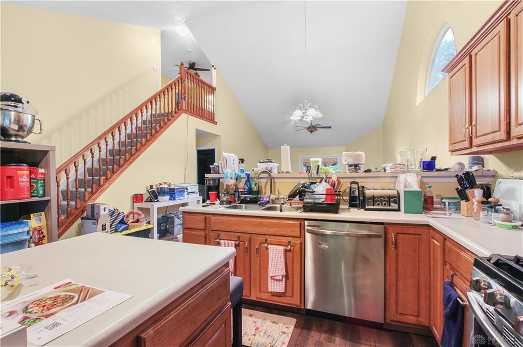 503 Meadowview Property Photo 9