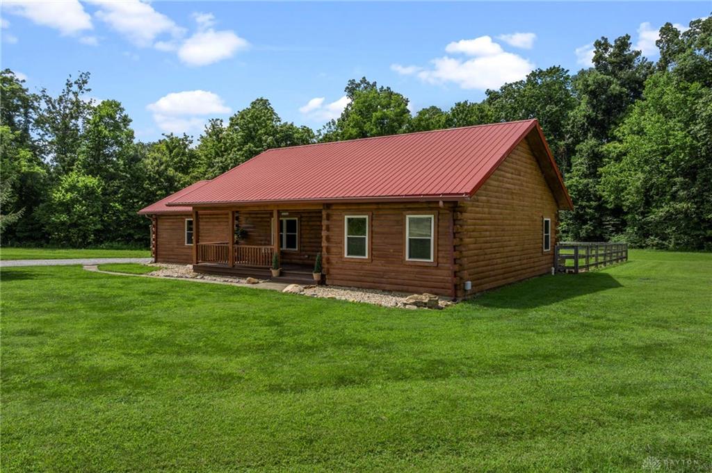 260 Baker Property Photo 4