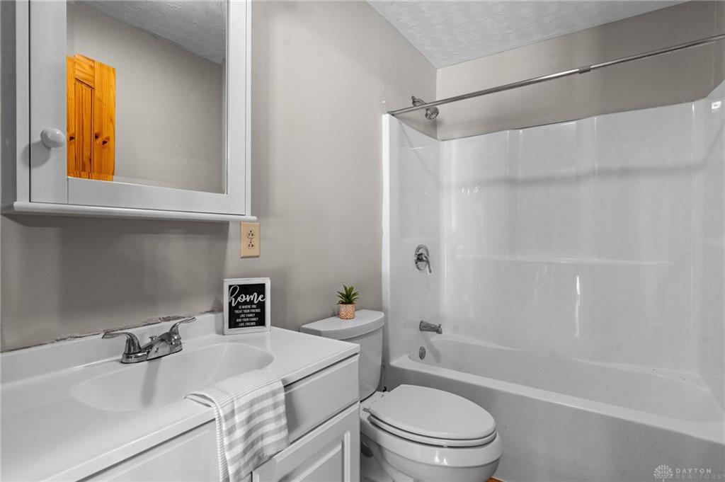 260 Baker Property Photo 26