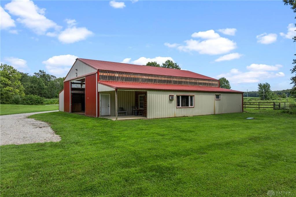 260 Baker Property Photo 43