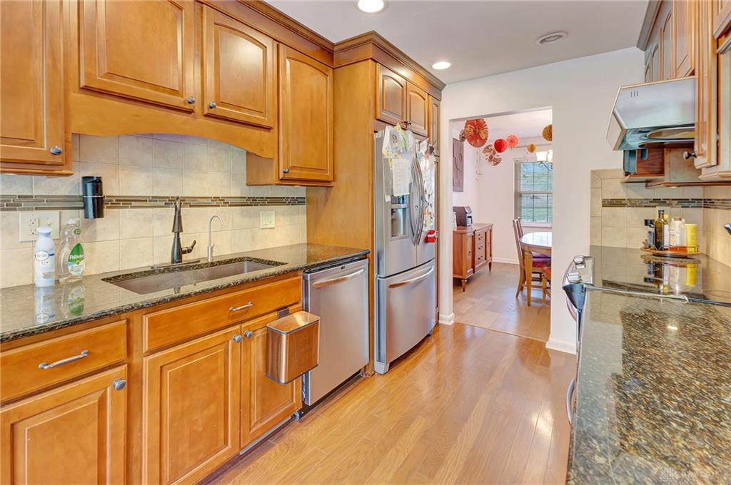 208 N Village Property Photo 12
