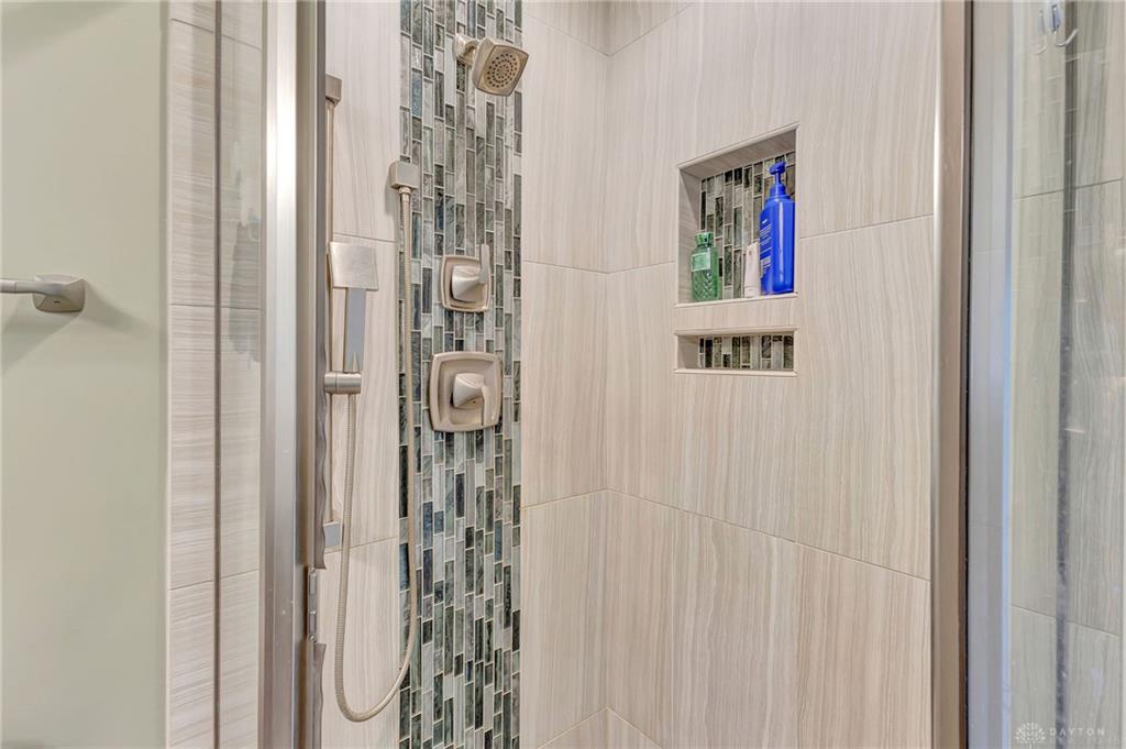 208 N Village Property Photo 37