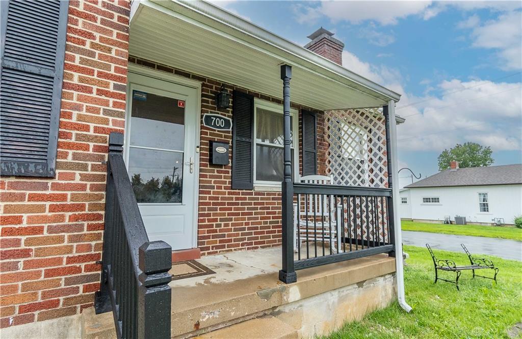 700 Manier Property Photo 2