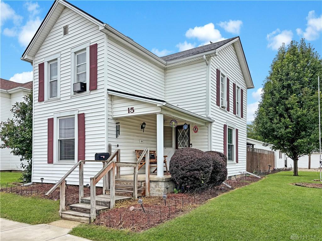 15 E 1st Property Photo 1