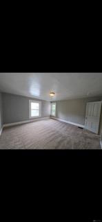 208 Young Property Photo 19