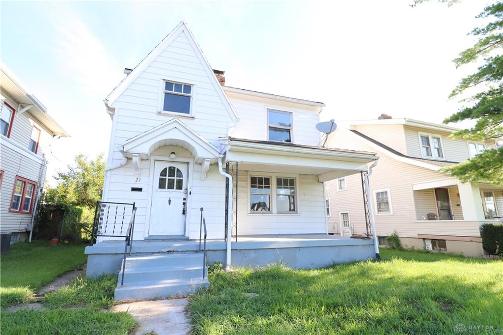 21 E Beechwood Property Photo 1