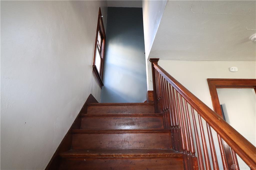 21 E Beechwood Property Photo 10