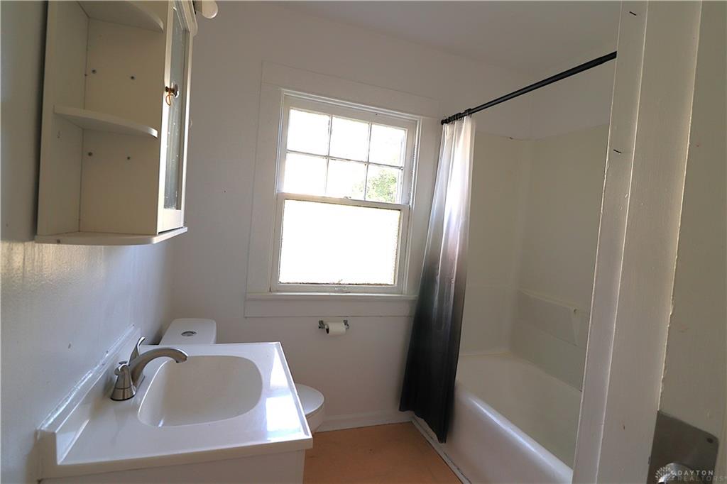 21 E Beechwood Property Photo 17