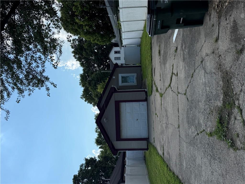 330 Middle Property Photo 11