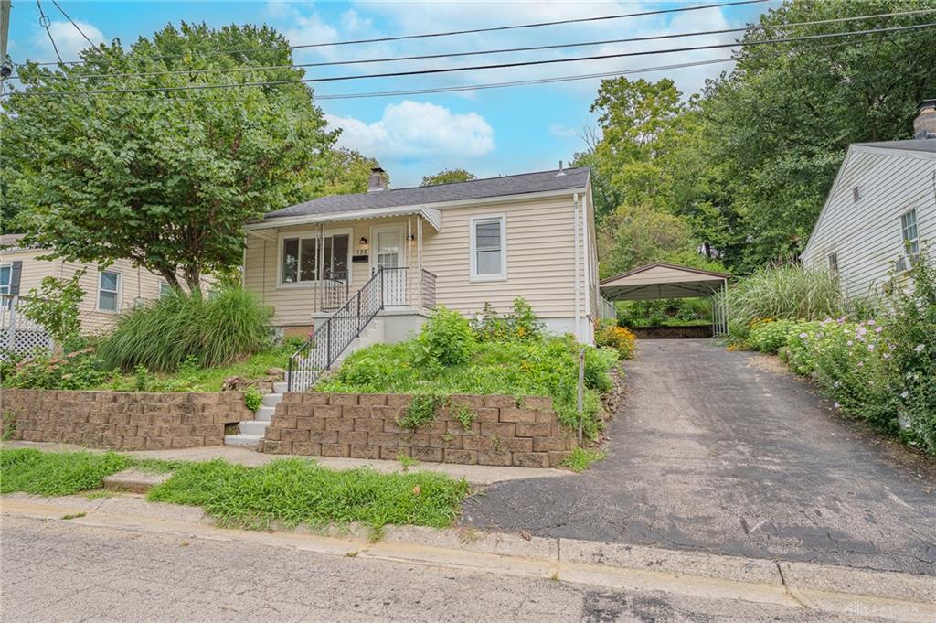 490 Valley View Property Photo 1