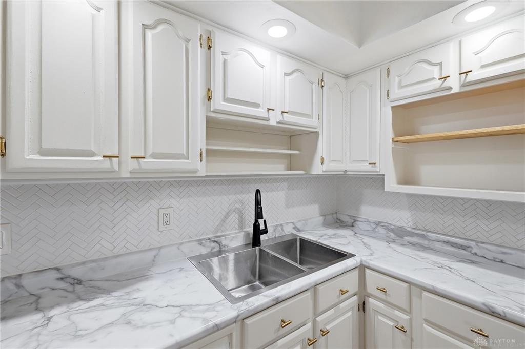1258 Skylark Property Photo 12