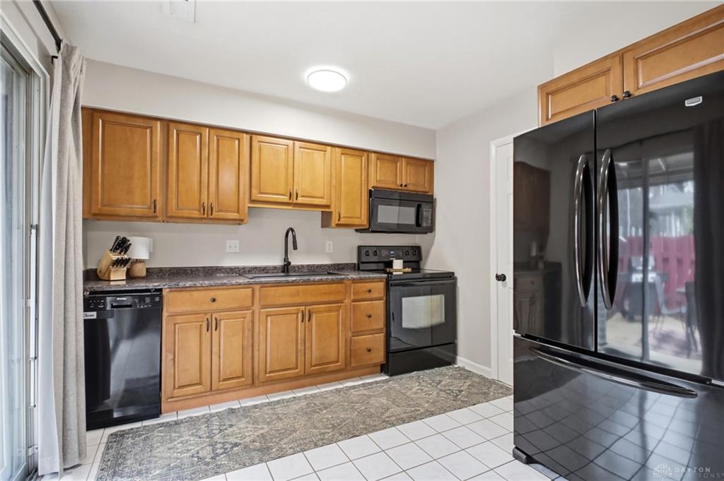 729 Clareridge Property Photo 8
