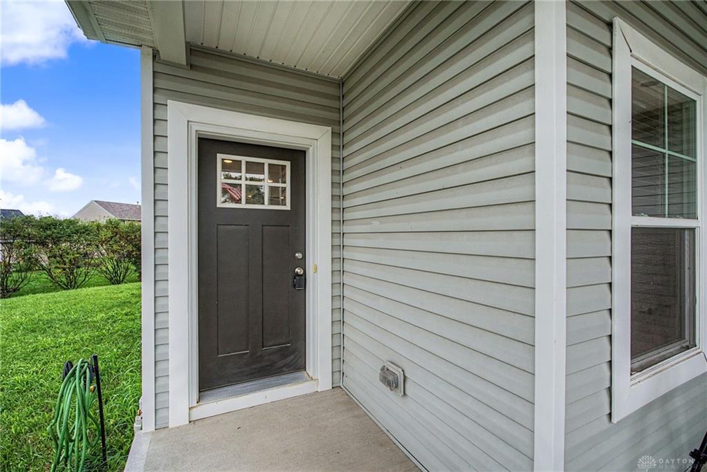 1115 Silversmith Property Photo 9