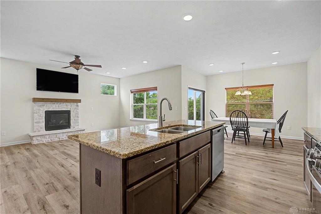 1115 Silversmith Property Photo 30