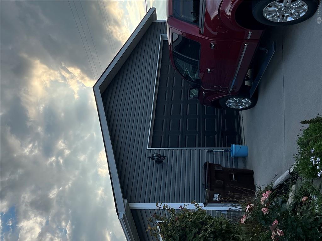 722 E 3rd Property Photo 3