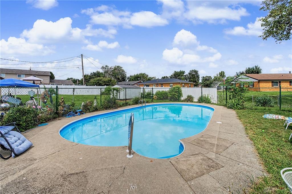 7013 Cologne Property Photo 2