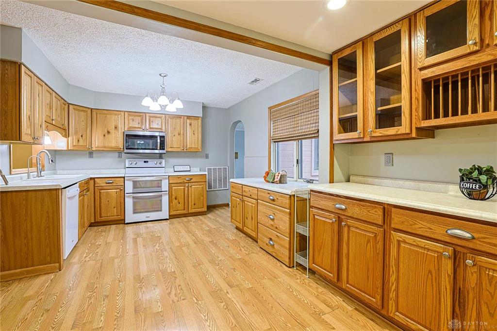 3091 Fairfield Property Photo 11