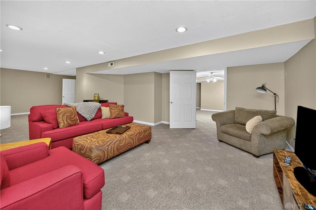 926 Birch Property Photo 42