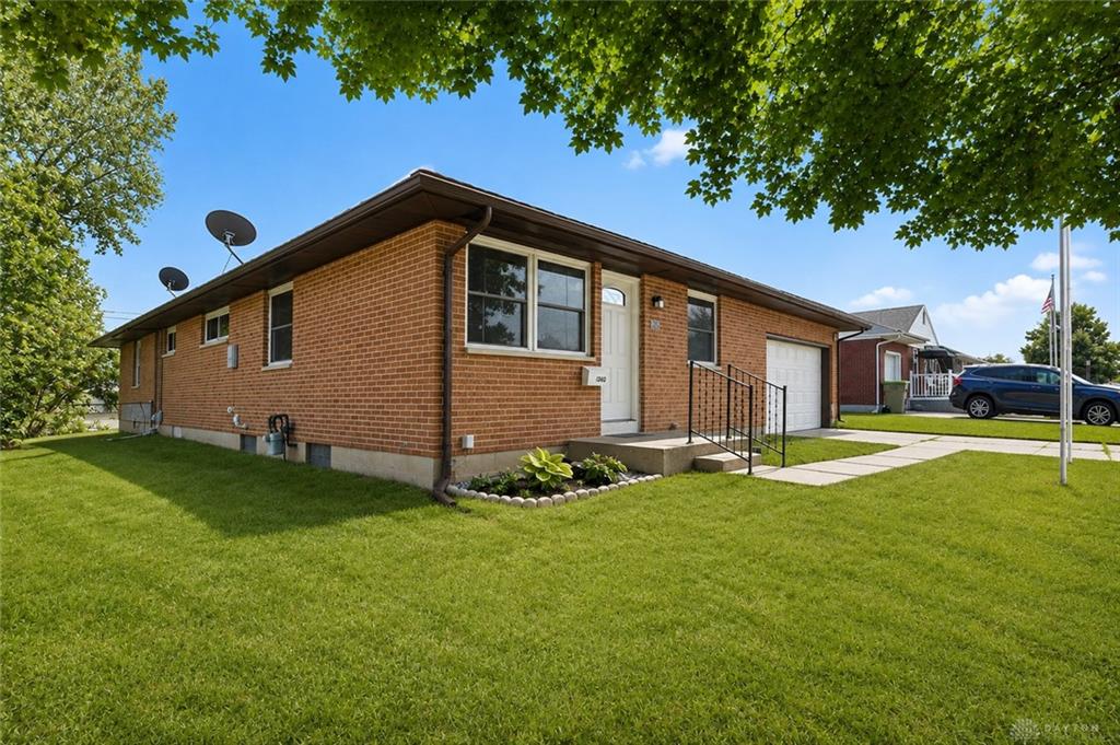 1243 Student Property Photo 3