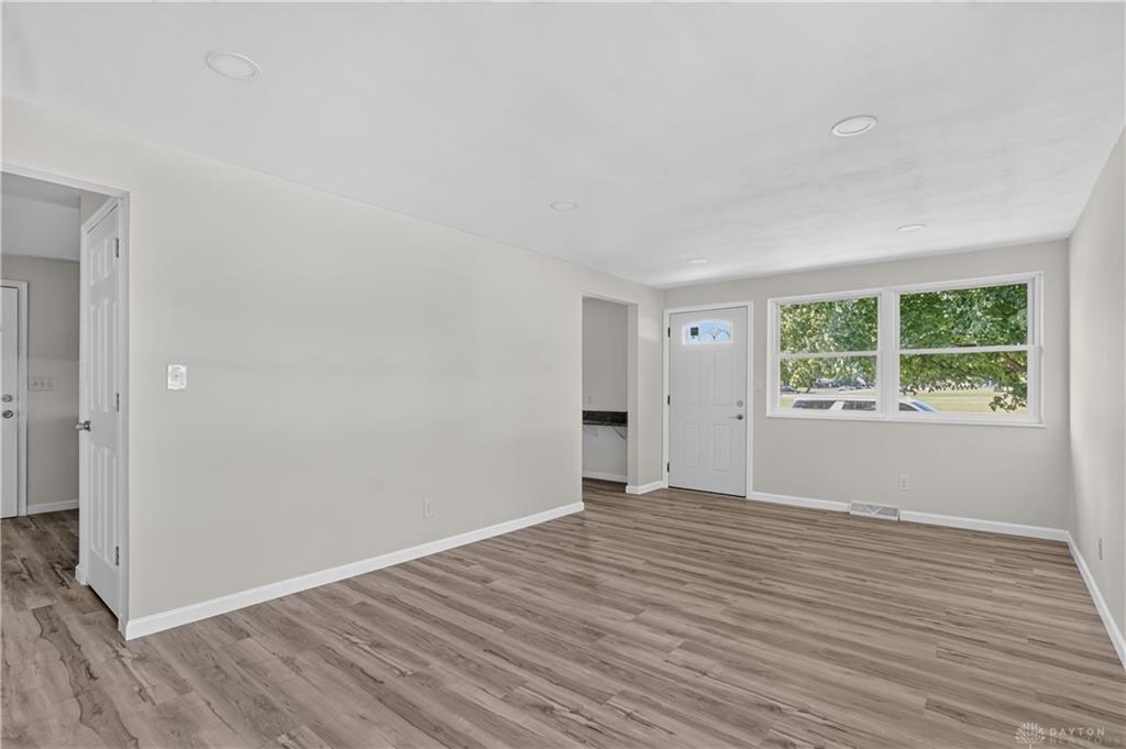 1243 Student Property Photo 5