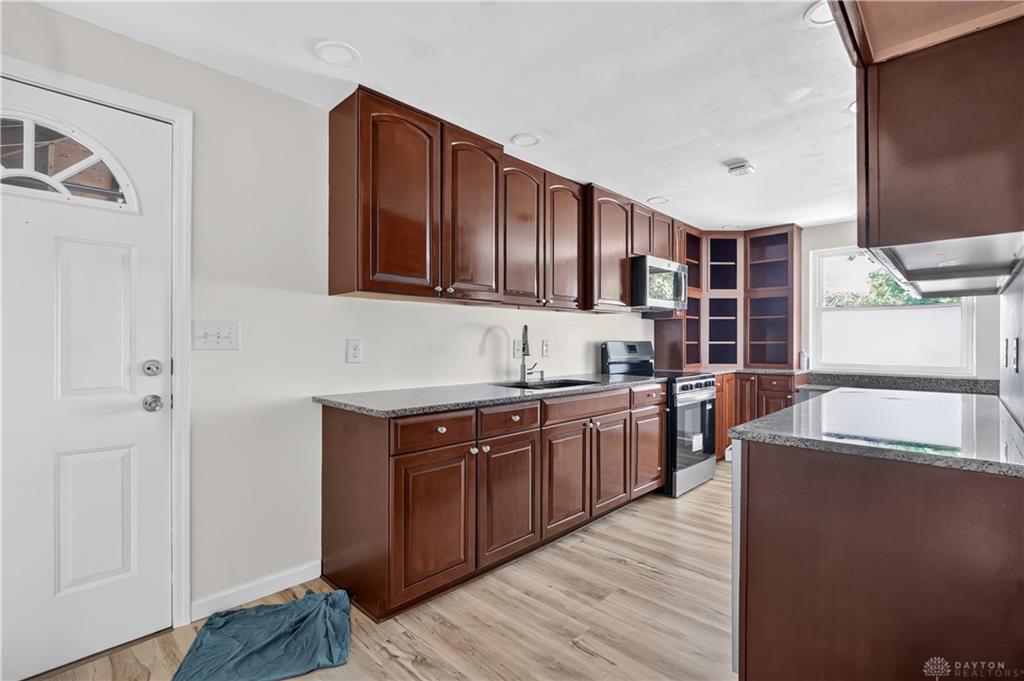 1243 Student Property Photo 13