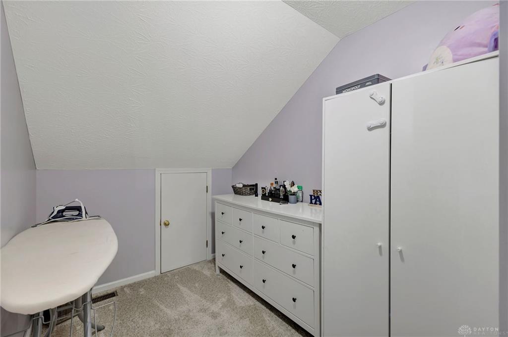 5170 Poets Property Photo 53