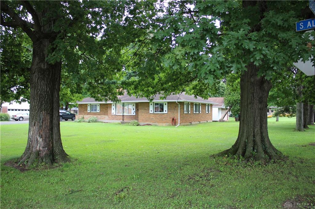 1180 S Alex Property Photo 7