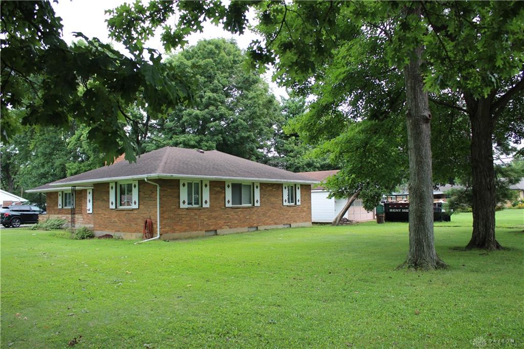1180 S Alex Property Photo 8