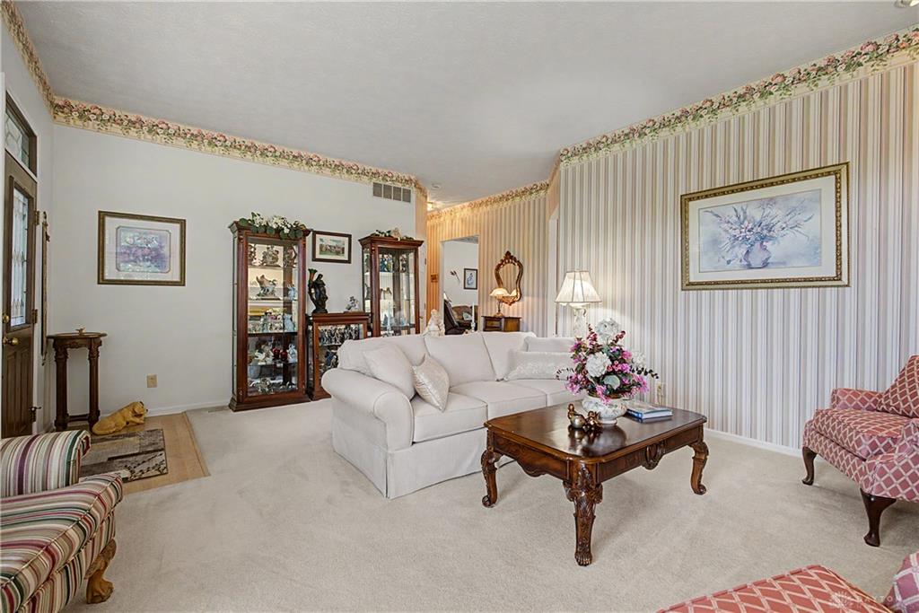 3845 W Eva Property Photo 8