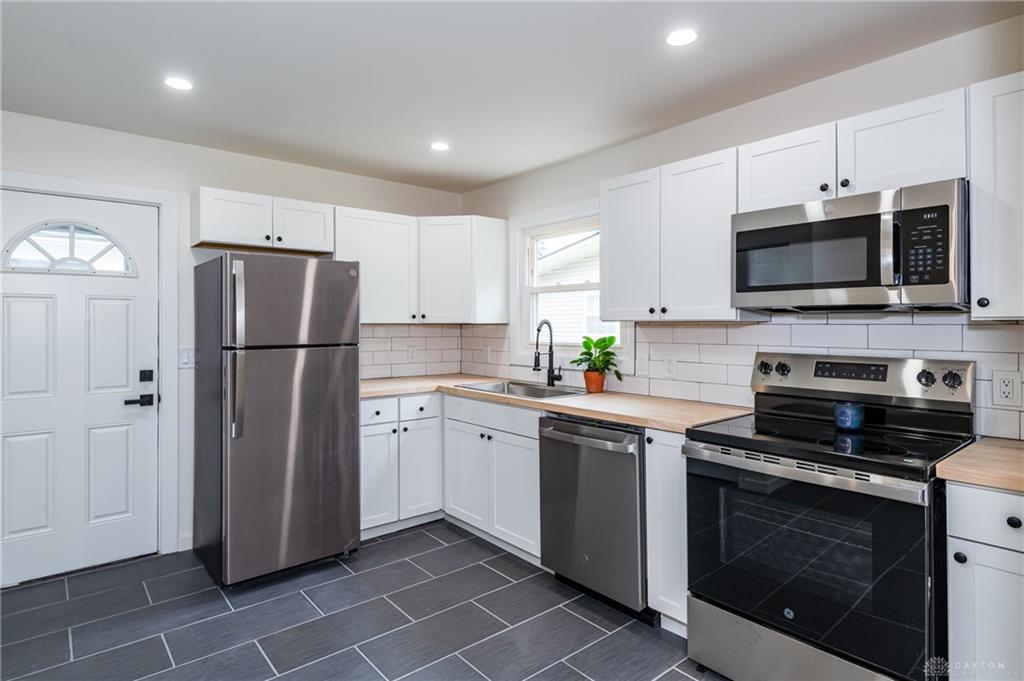 2105 Reardon Property Photo 9