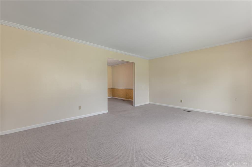 2206 Fox Run Property Photo 3