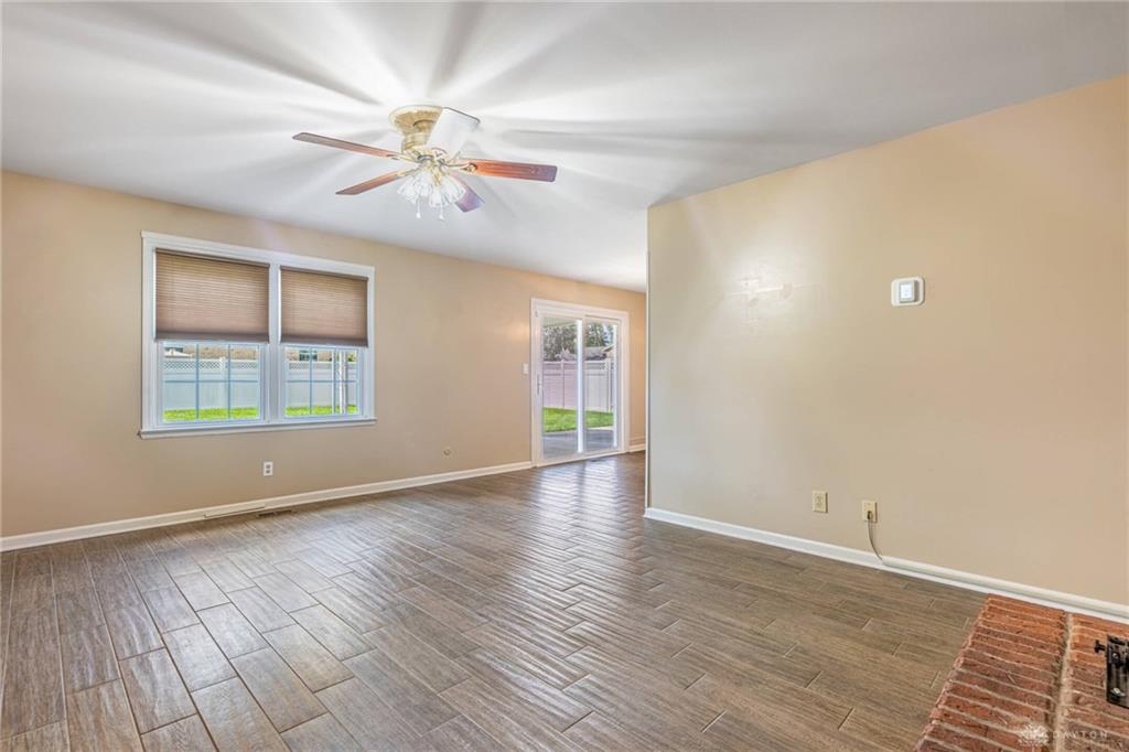 2206 Fox Run Property Photo 11