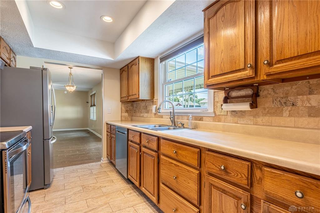 2206 Fox Run Property Photo 15