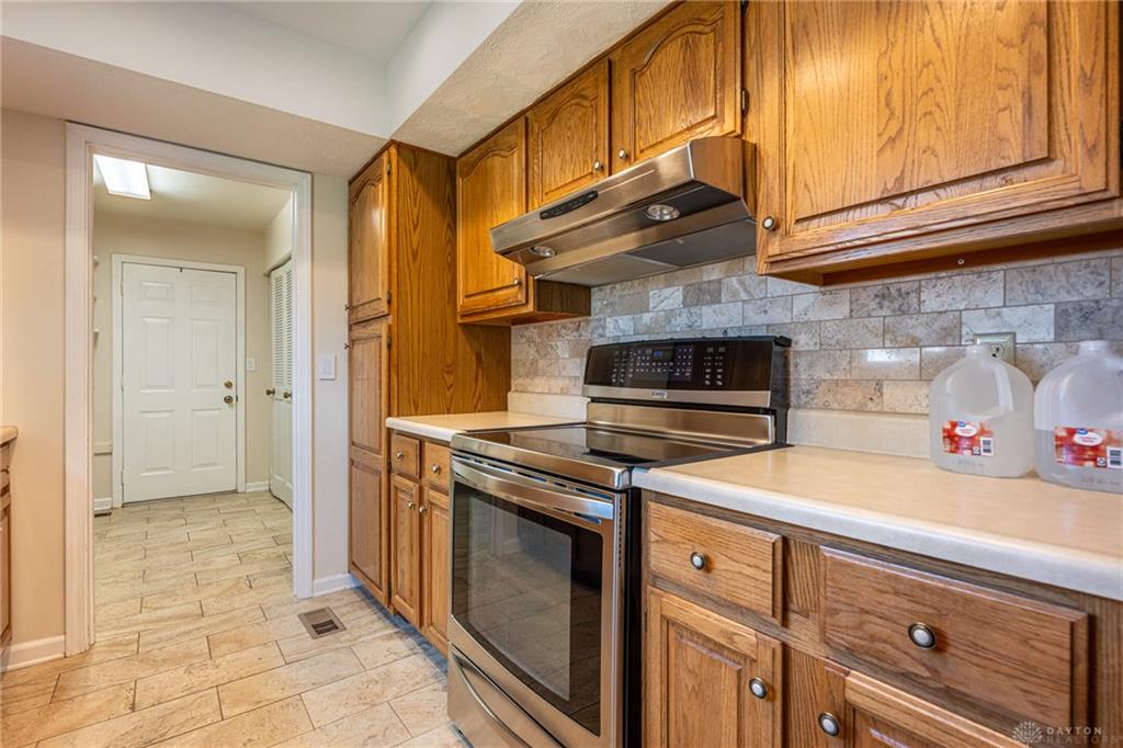 2206 Fox Run Property Photo 16